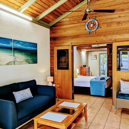Beachside Cottage - A Private Peaceful Hidden Gem 50M To Beach Nelly Bay Exterior photo