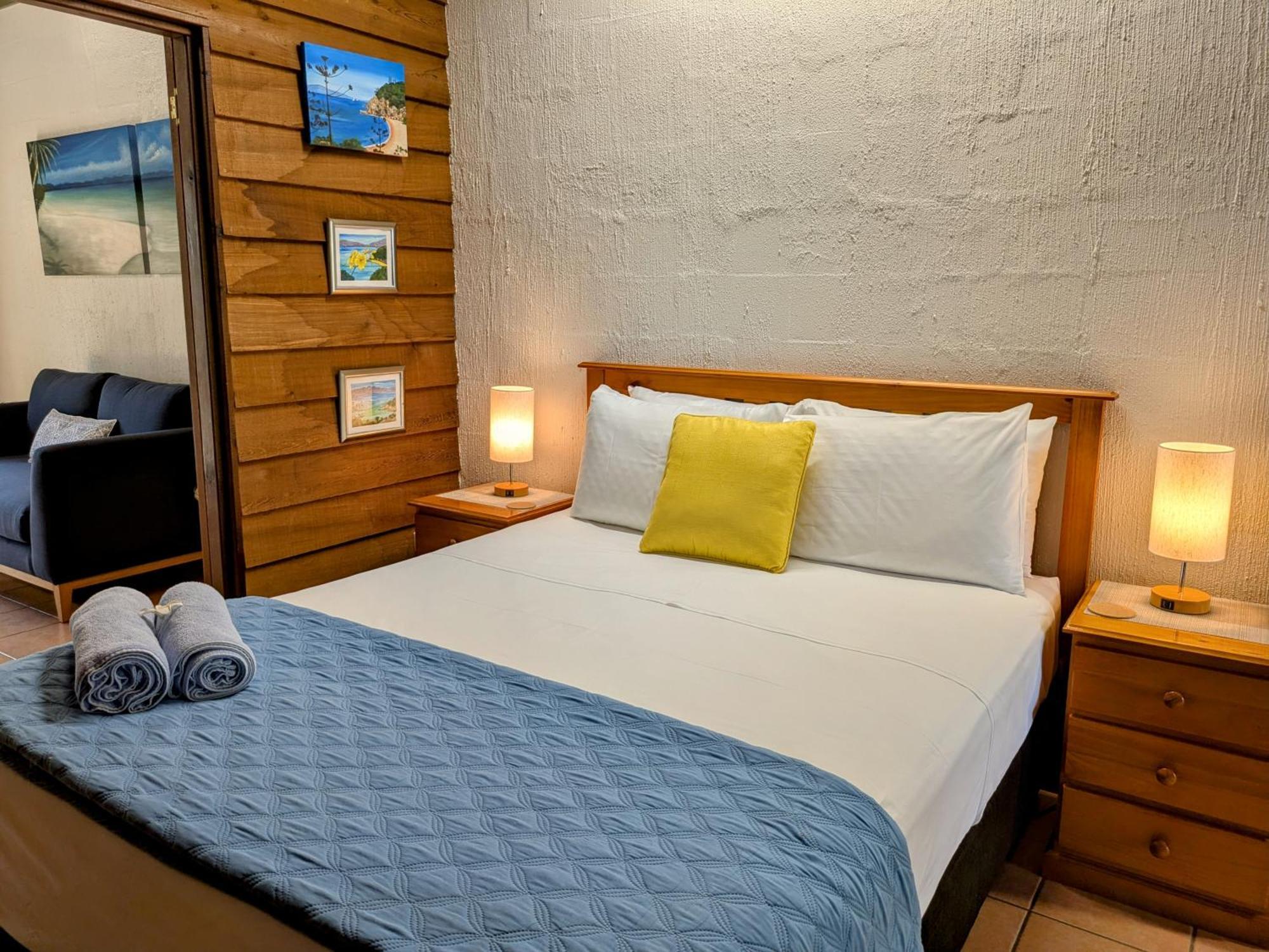 Beachside Cottage - A Private Peaceful Hidden Gem 50M To Beach Nelly Bay Exterior photo